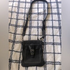 Beautiful preloved COACH cross bag